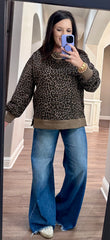 Leopard Printed Knit Long Sleeve Top