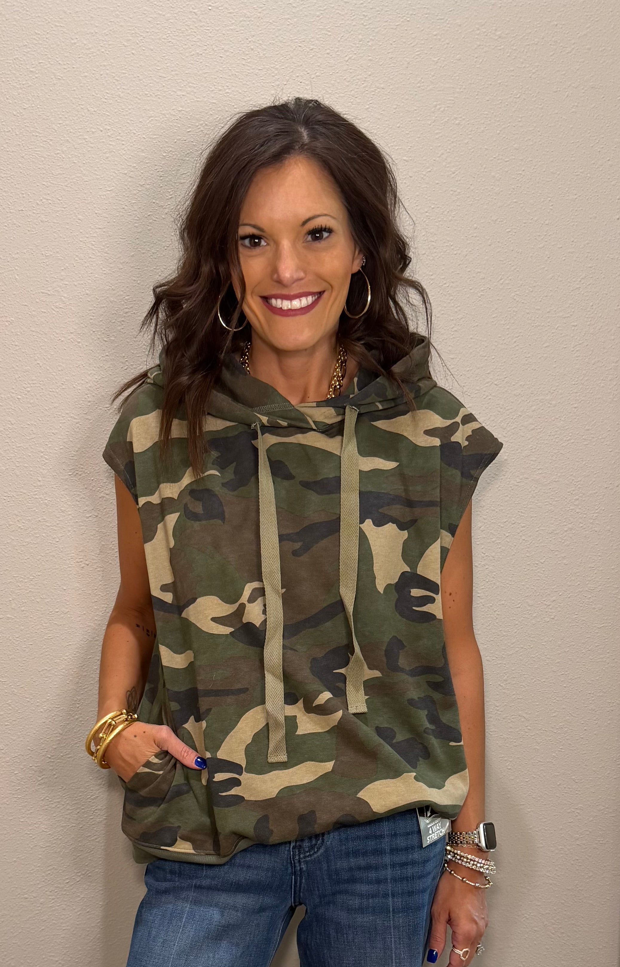 Vintage Camo Sleeveless Hooded Top