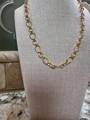 Gold Chain Necklace w/ Magnetic Closure - STYLE 1