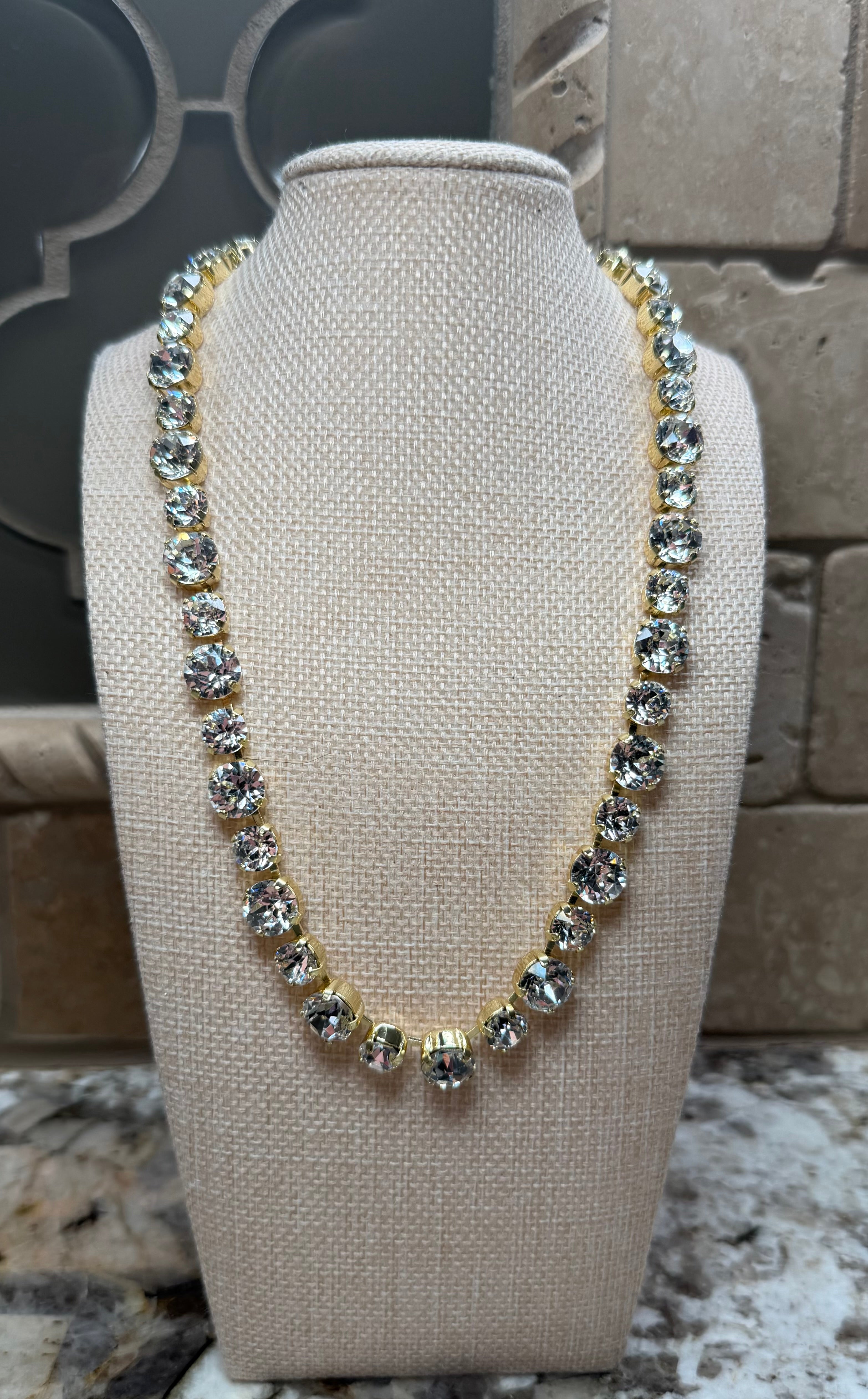 Gold Rhinestone Linked Necklace - Alternating Size Stones