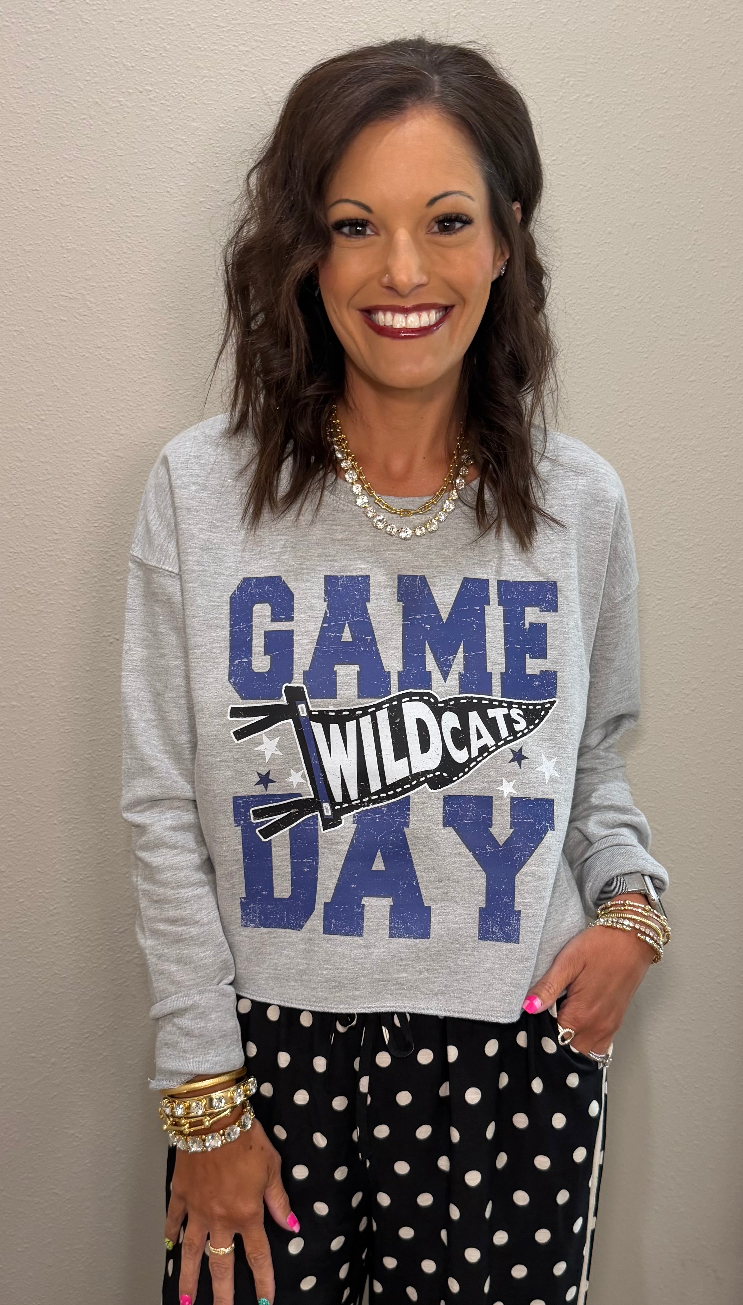 Blue Wildcats Pennant Game Day Lightweight Slightly Cropped Sweatshirt