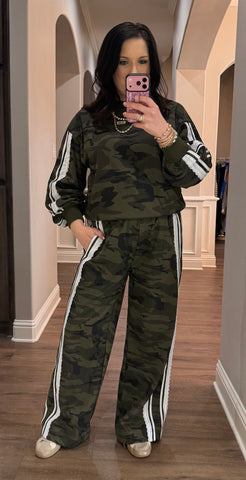 Camo French Terry Lounge Set w/ Lace Detailing