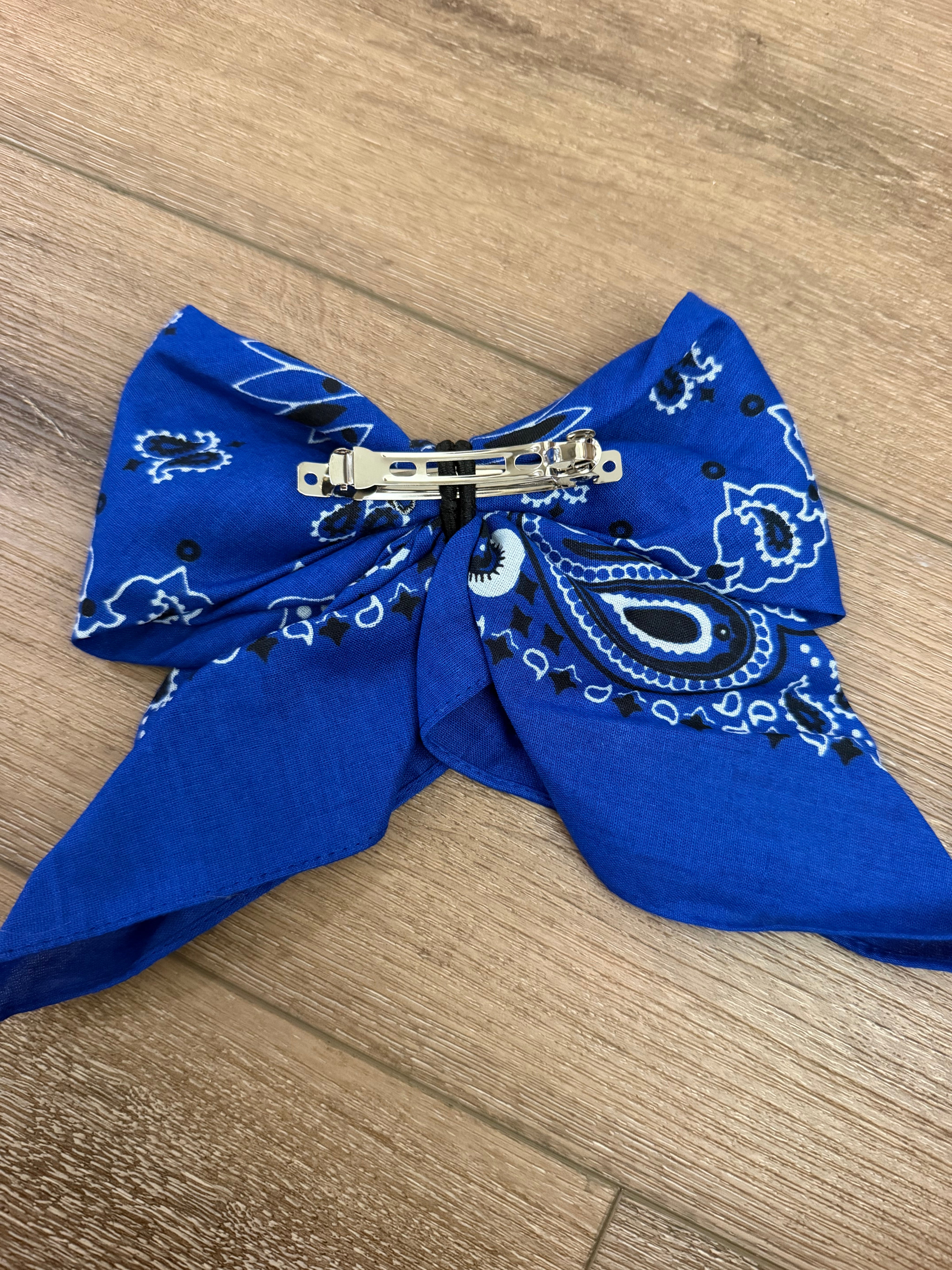 Wildcat Bandana Bow