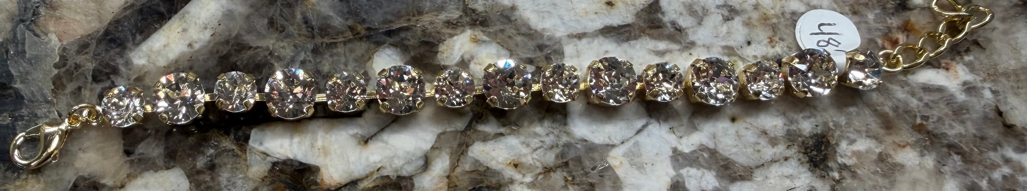 Gold Rhinestone Linked Bracelet - Alternating Size Stones