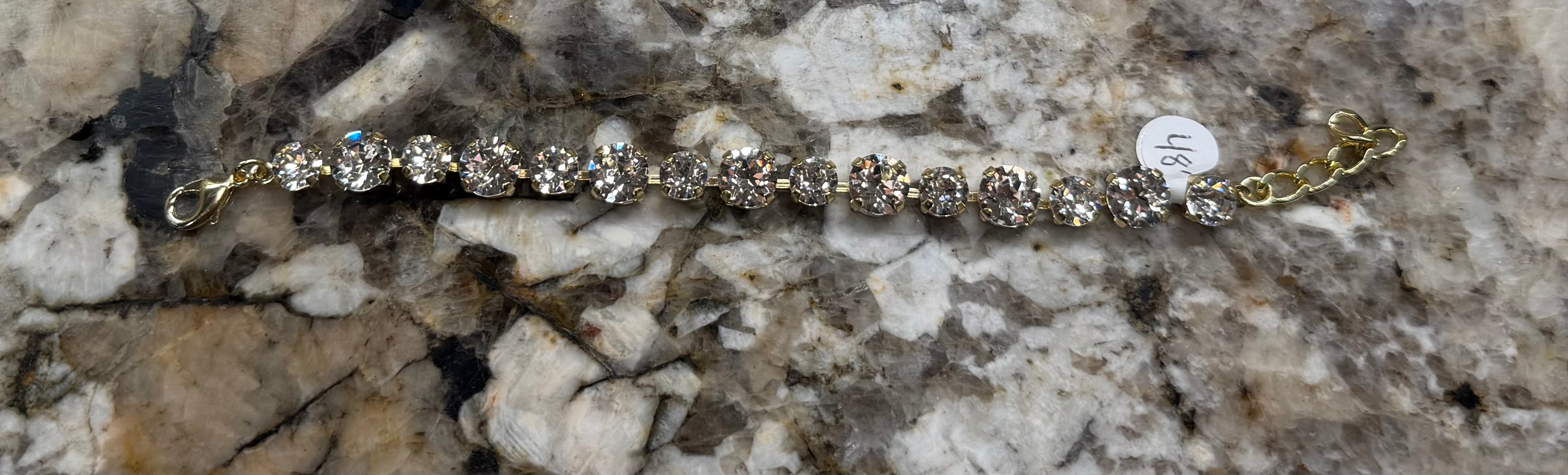 Gold Rhinestone Linked Bracelet - Alternating Size Stones