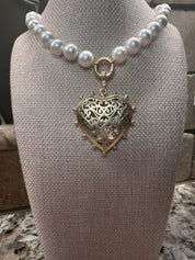 Pearl Necklace w/ Beaded Heart Charm - 2 Sided (Magnetic Closure)