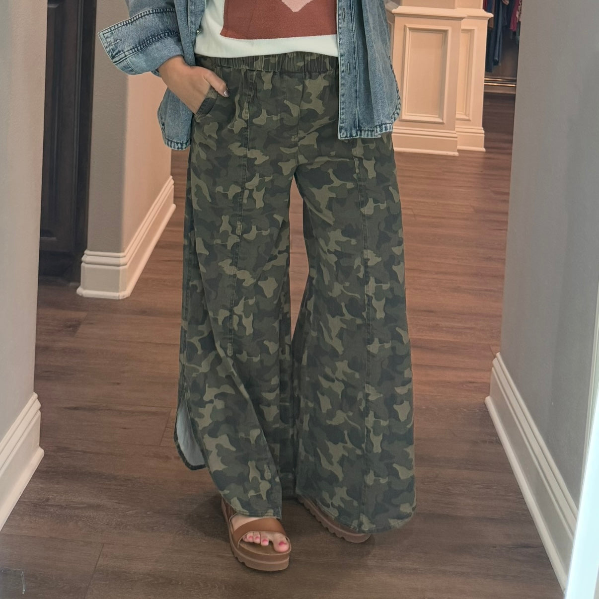 Camo Scoop Bottom Pant