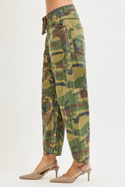 Risen Slouchy CAMO Crop Barrel Pants